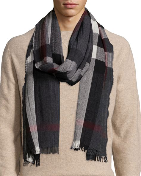 what goes with burberry scarf men|Men’s Lightweight Scarves .